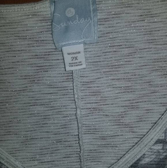 Silver shimmery tee - Picture 2 of 2